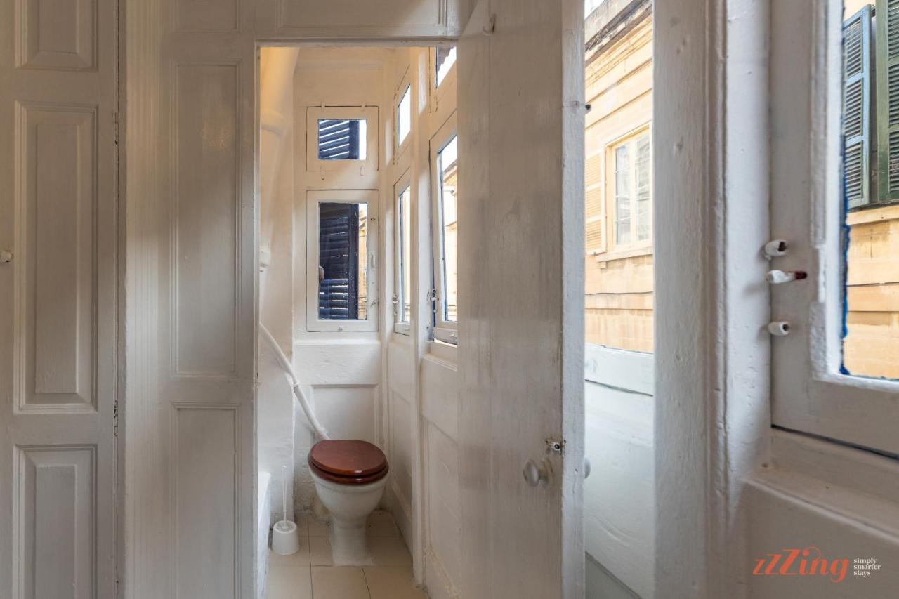A Studio Apartment In Malta'S Capital Валетта Экстерьер фото